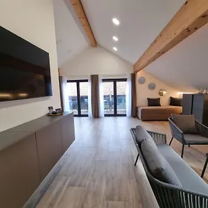 Bauer Apartment